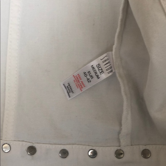 Jacket - Picture 5 of 7